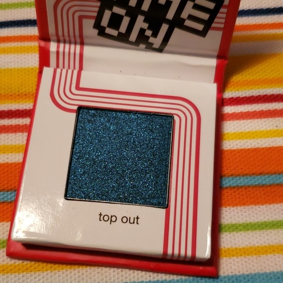 🌺Eyeshadow - Picture 3 of 3